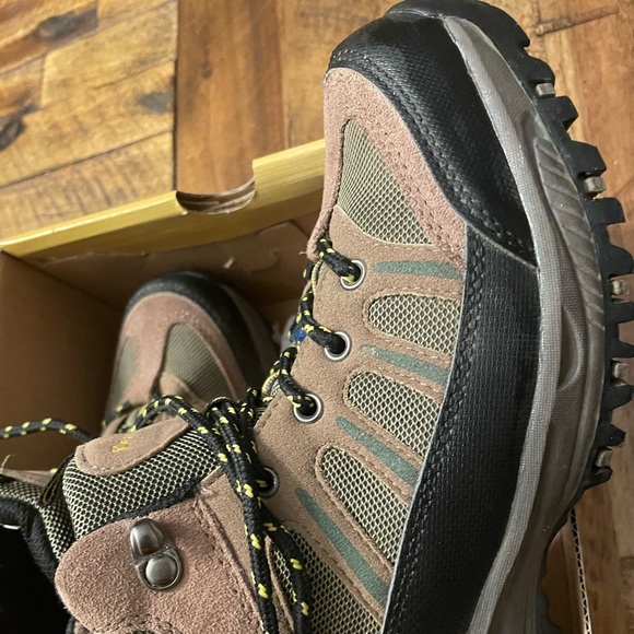 BearPaw | Shoes | Youth Bearpaw Hiking 